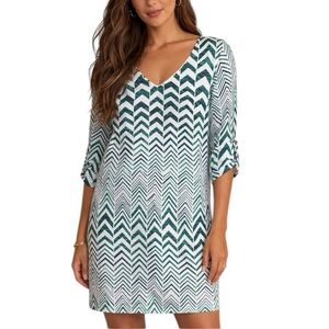 CHARLOTTE RUSSE Chevron Stripe V-Neck Shift Dress